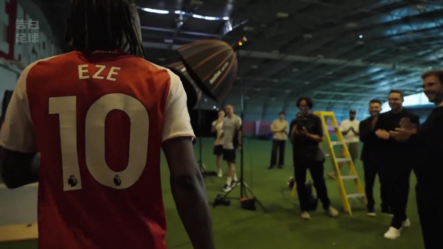 埃泽签约阿森纳的一天，这是少年圆梦的故事！