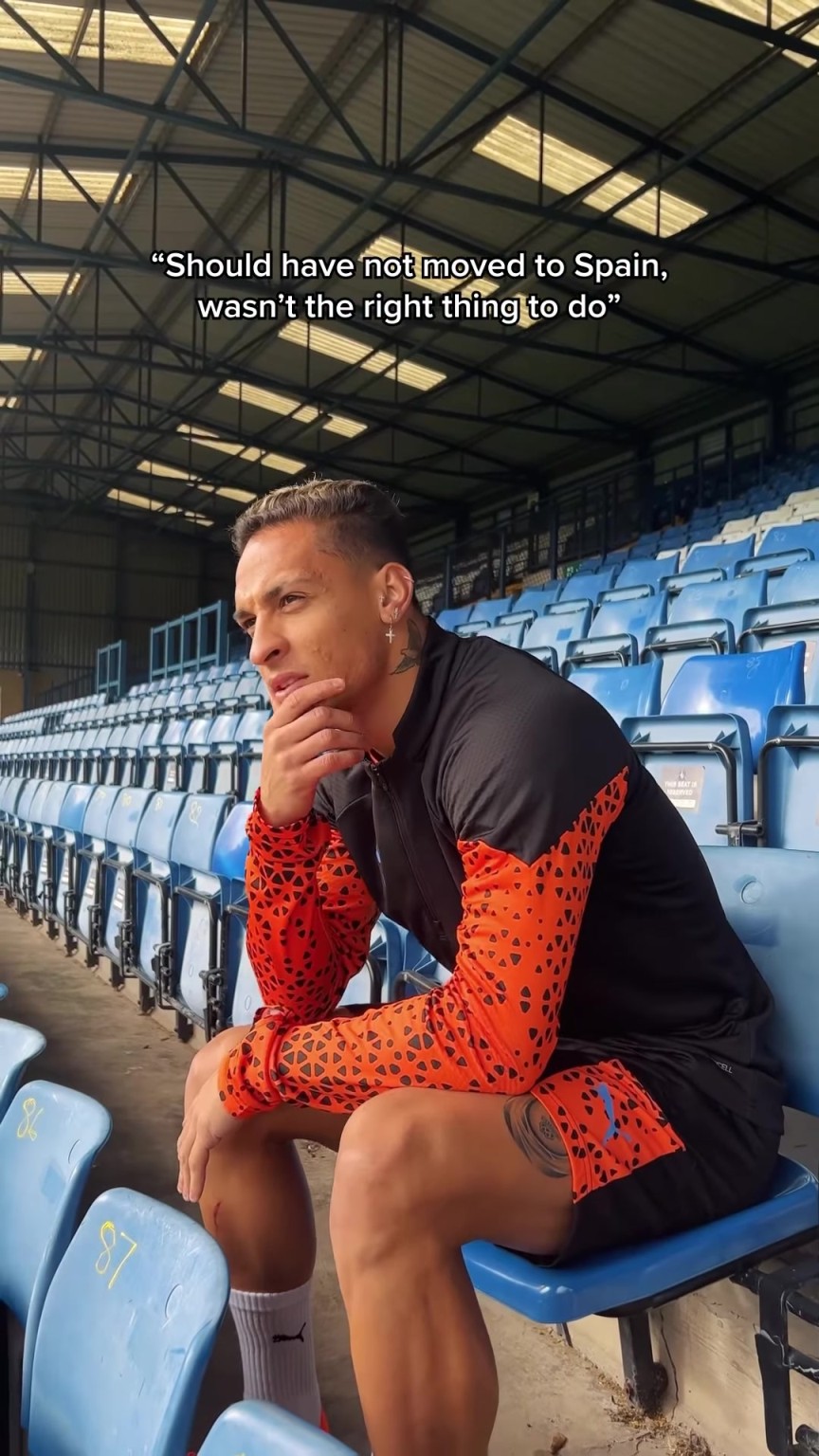 安东尼这一脸陶醉：那么西班牙...... 绝对是最好的选择