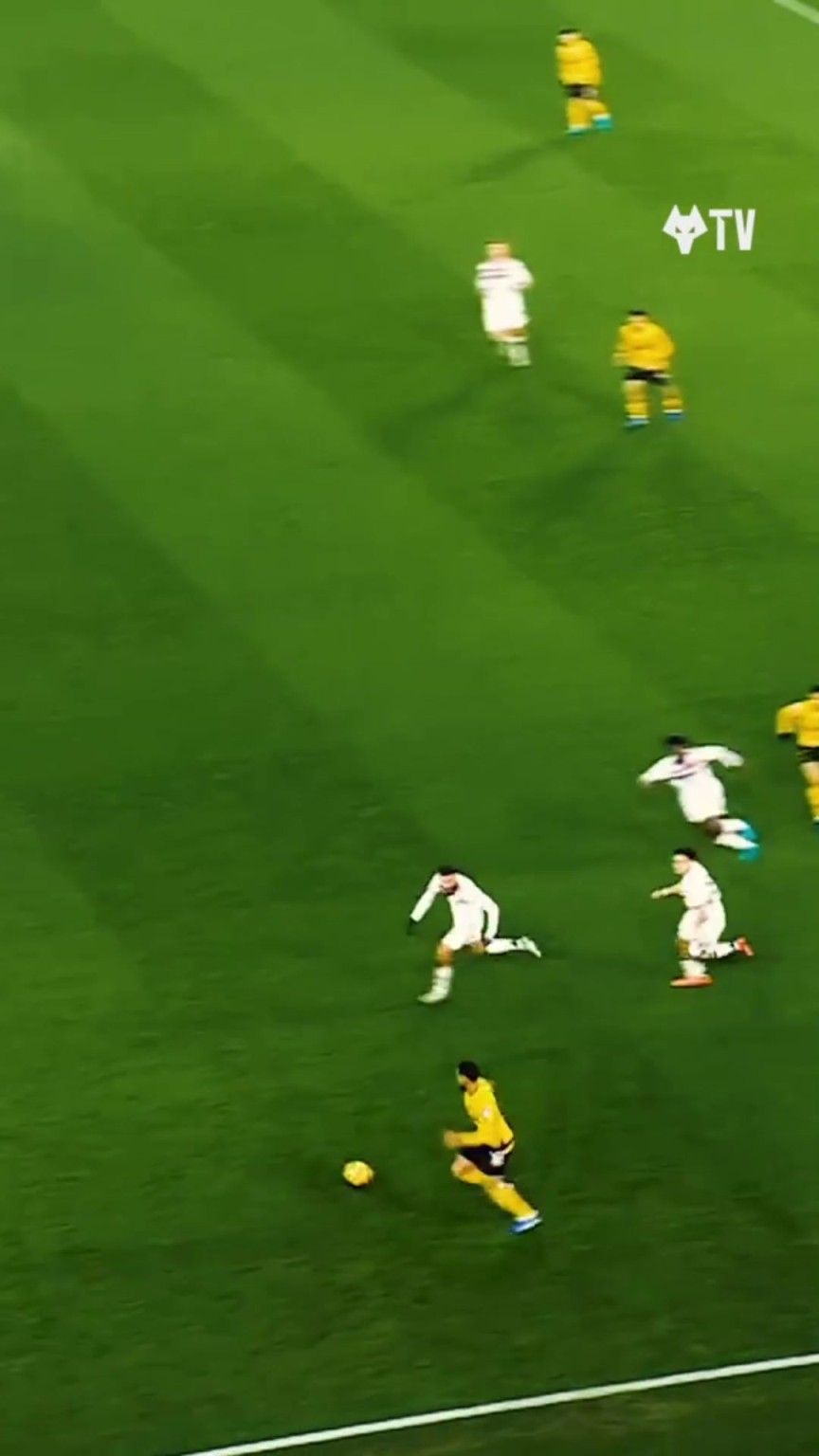 太丝滑了！库尼亚这停球传球跑位赏心悦目！