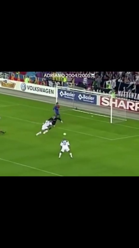 无数次让解说癫狂！来看二十年前的阿德里亚诺有多强？