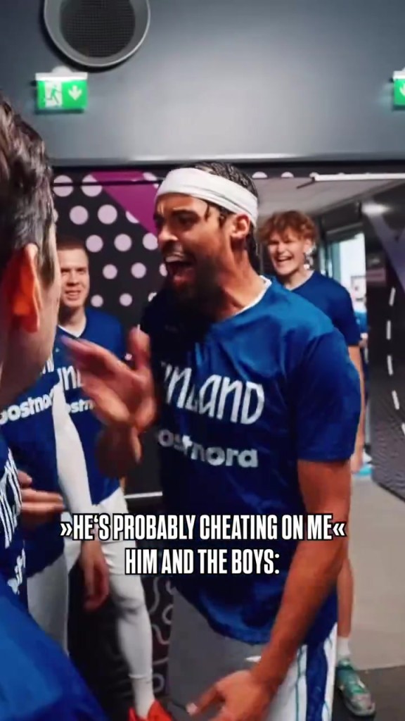 下手真不轻啊！芬兰男篮赛前互扇巴掌 每一掌都啪啪响