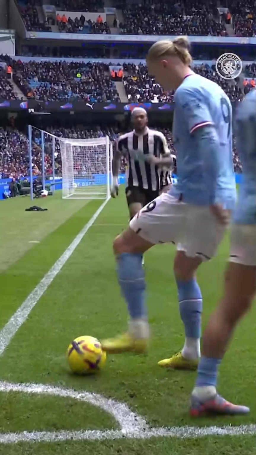 对手要哭了！哈兰德疯狂造角名场面！